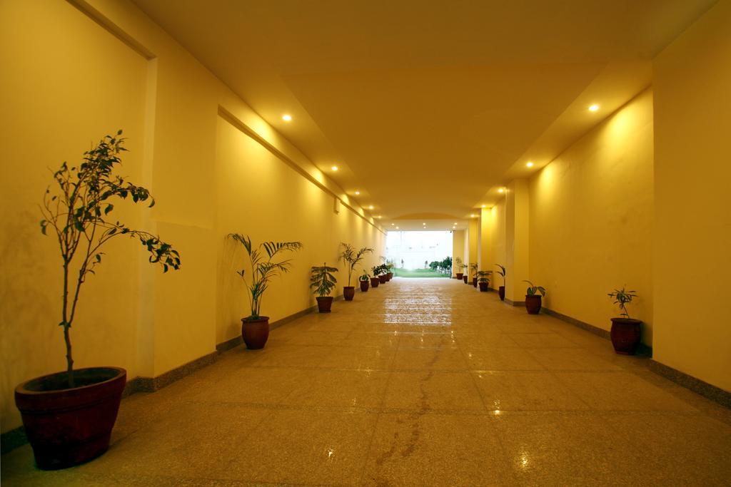 Continent Nakodar Hotel & Resorts מראה חיצוני תמונה