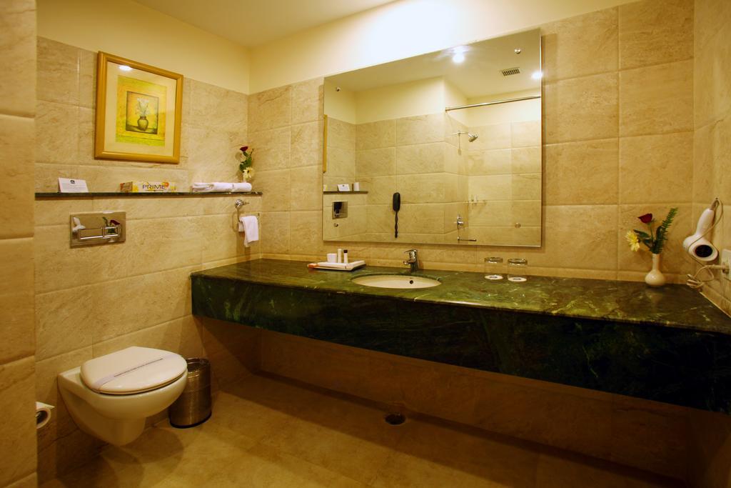 Continent Nakodar Hotel & Resorts חדר תמונה