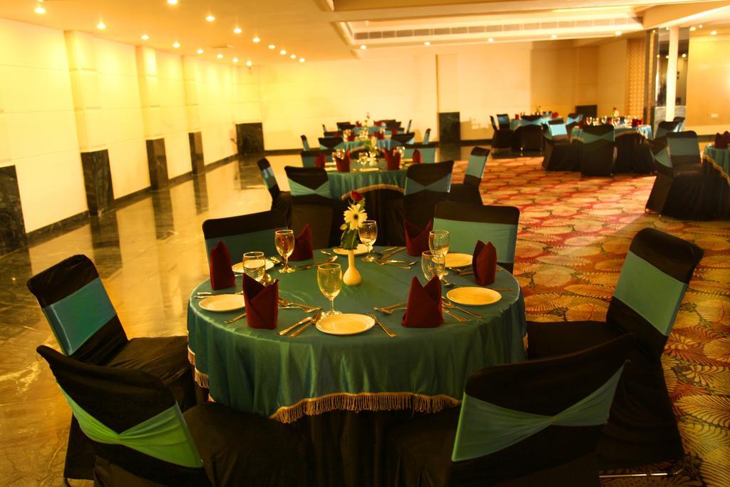 Continent Nakodar Hotel & Resorts מראה חיצוני תמונה
