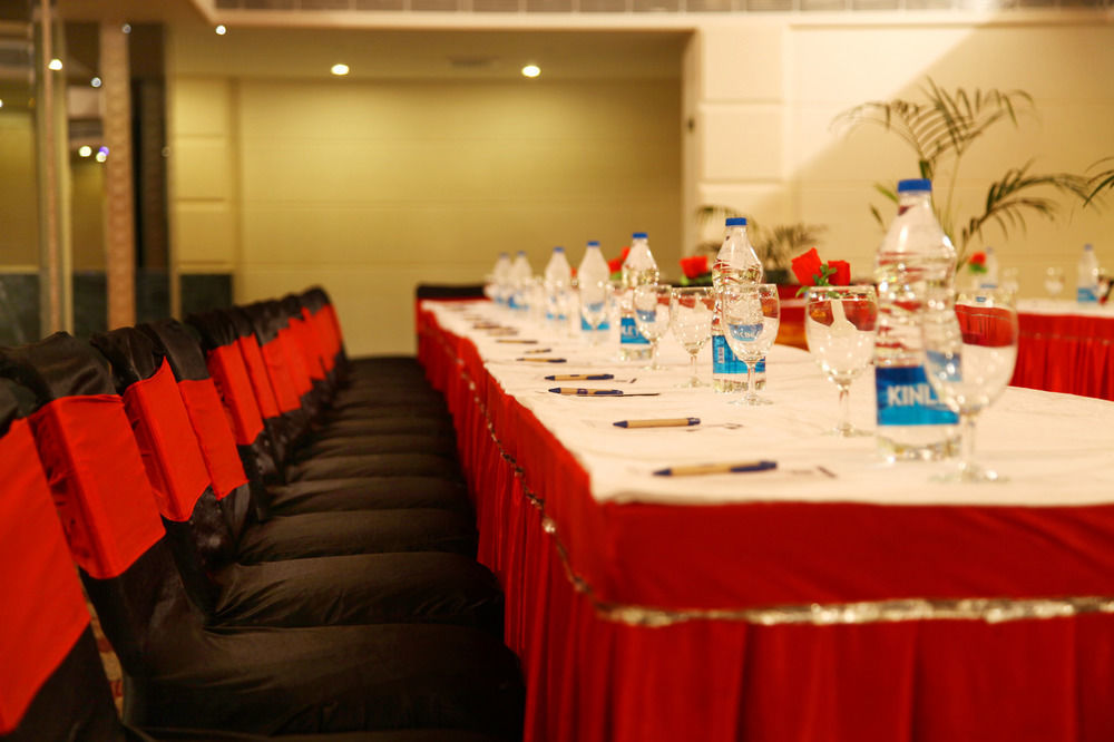 Continent Nakodar Hotel & Resorts מראה חיצוני תמונה