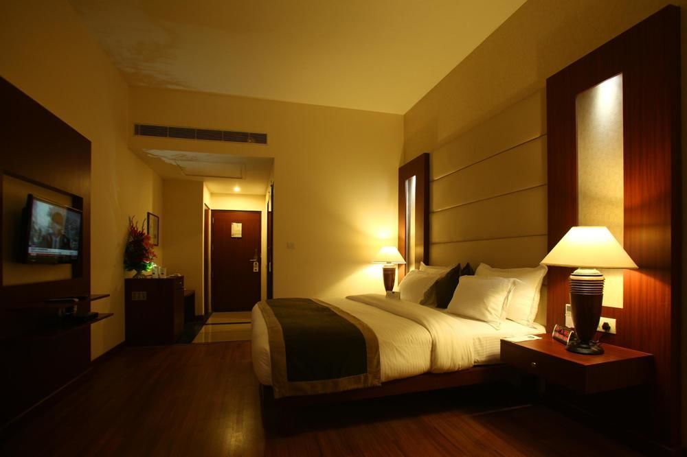 Continent Nakodar Hotel & Resorts מראה חיצוני תמונה