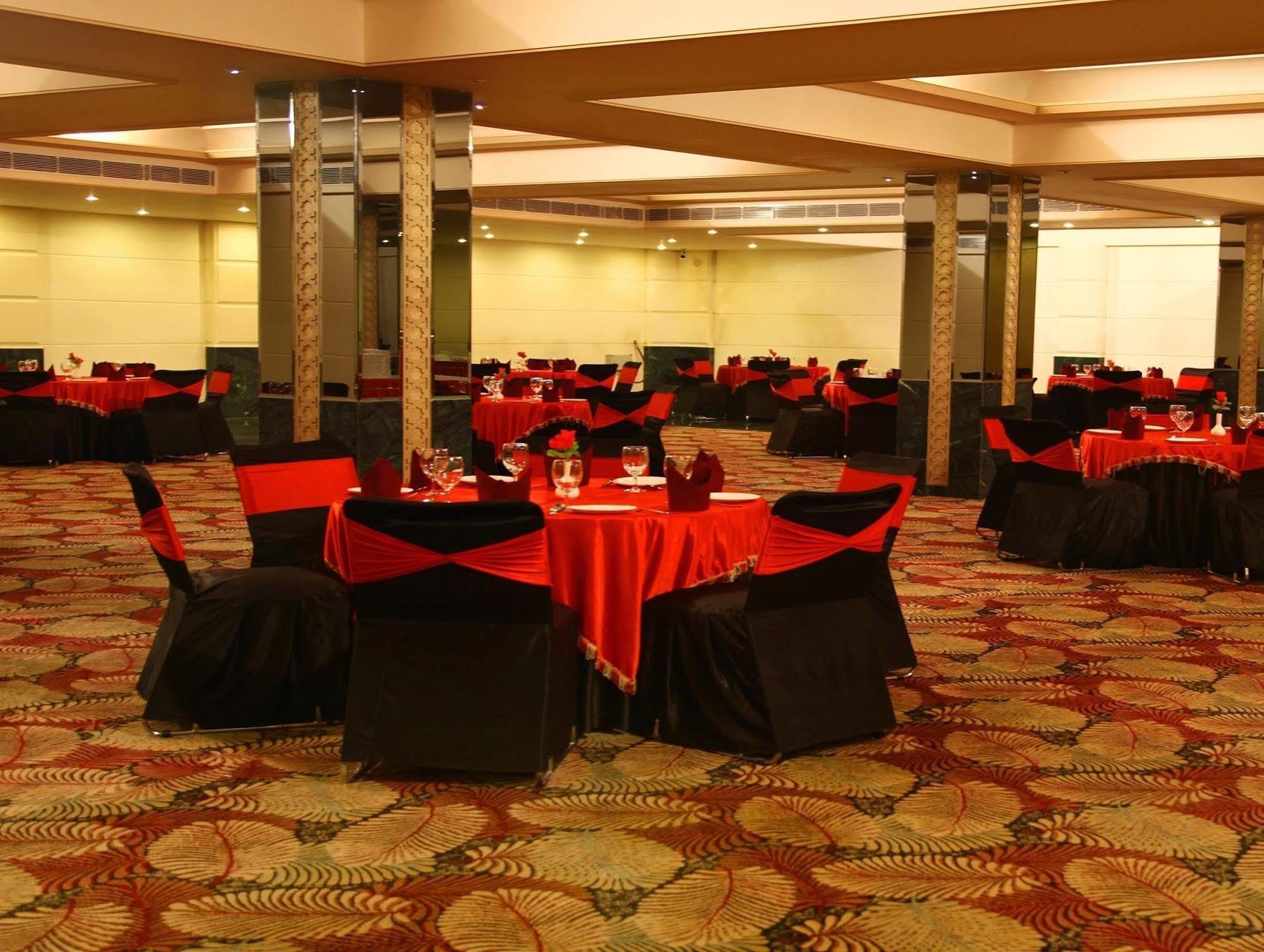 Continent Nakodar Hotel & Resorts מראה חיצוני תמונה