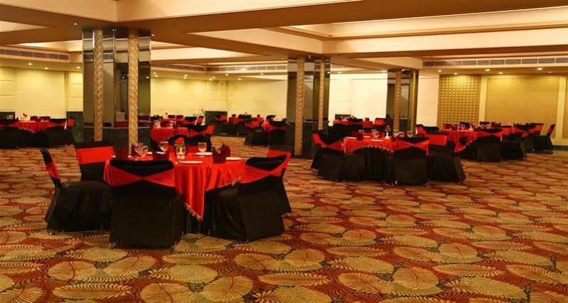 Continent Nakodar Hotel & Resorts מראה חיצוני תמונה
